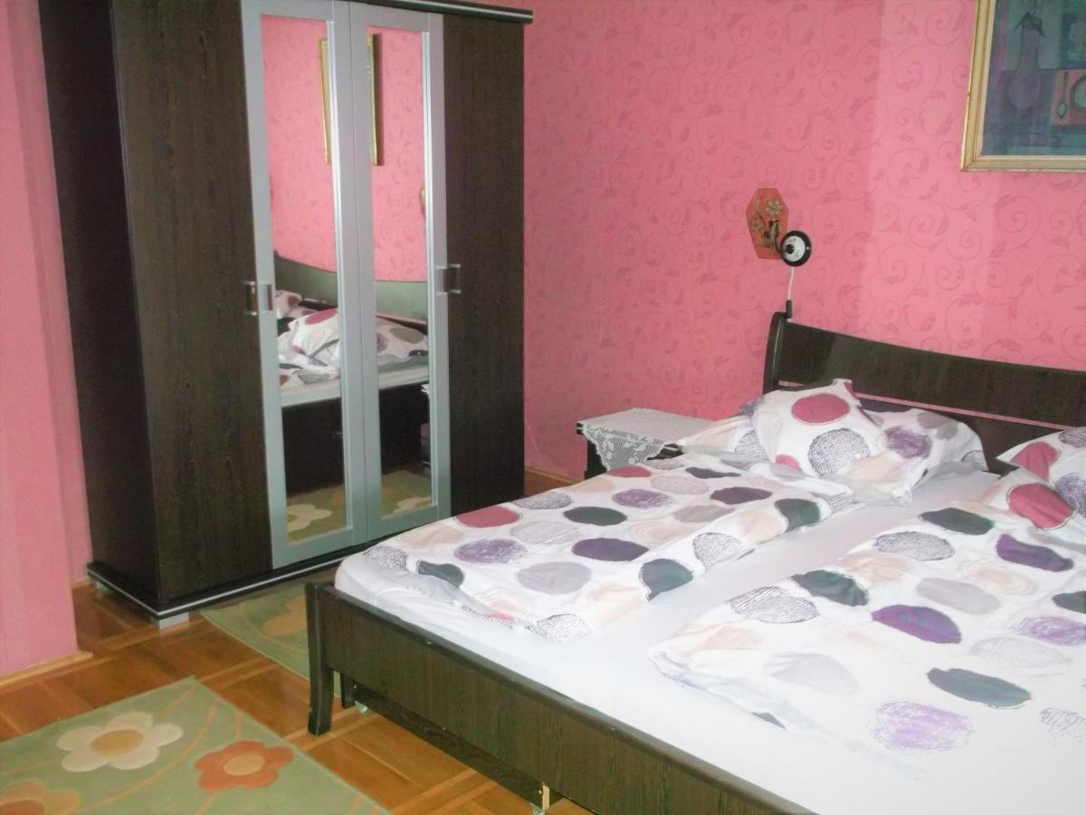 Big Apartman Hajduszoboszlo Exterior photo